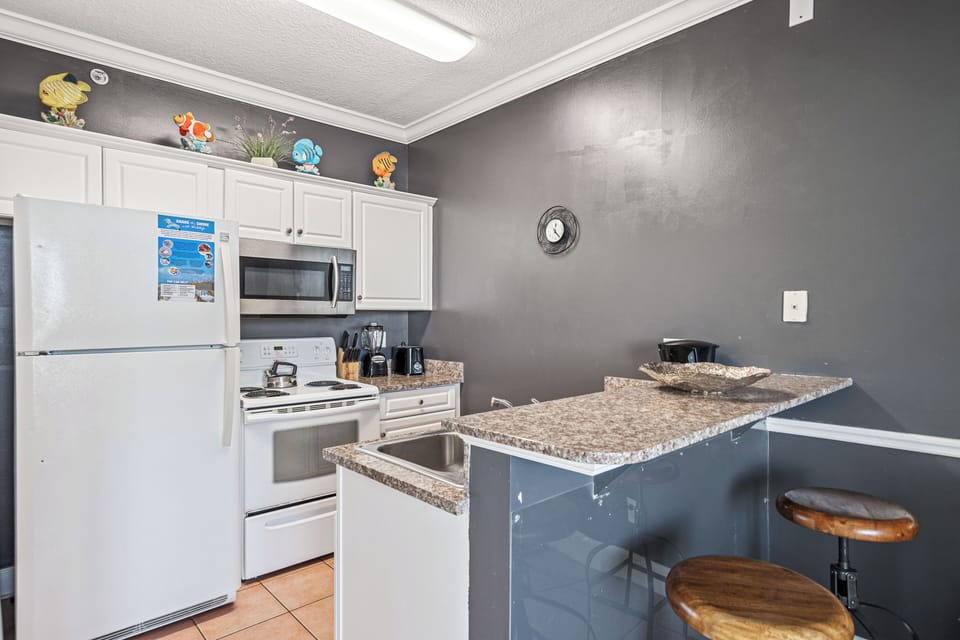 Full kitchen!