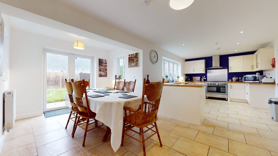 House | Dining