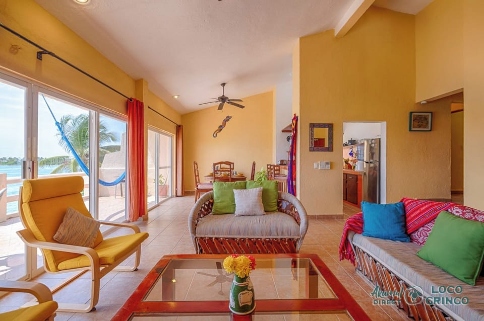 Relaxing lounge area with ocean views - La Mirage condos - beachfront residence on Half Moon Bay