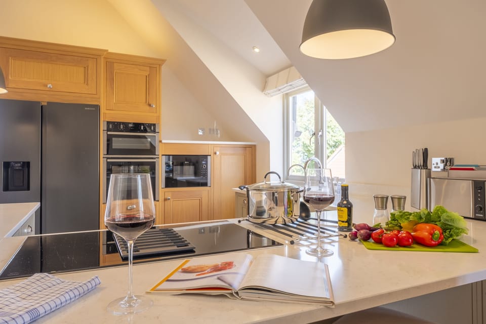 First floor: Exceptional kitchen facilities