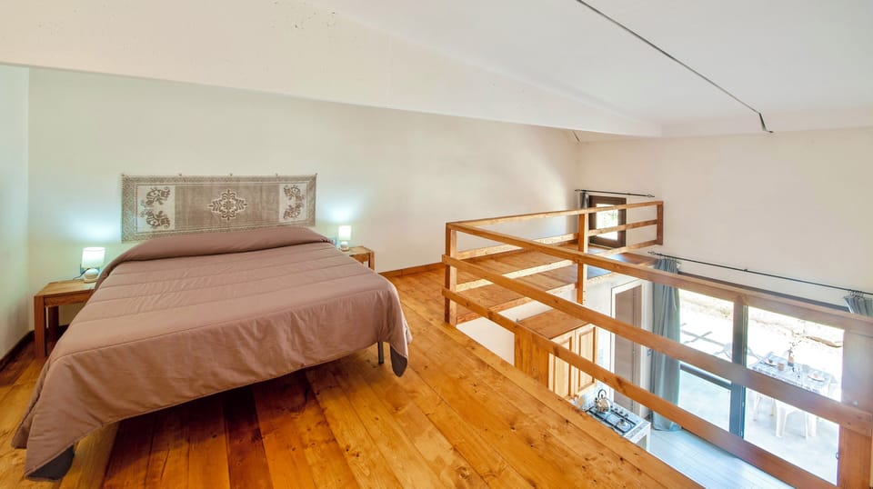 Loft | 1 bedroom, cribs/infant beds