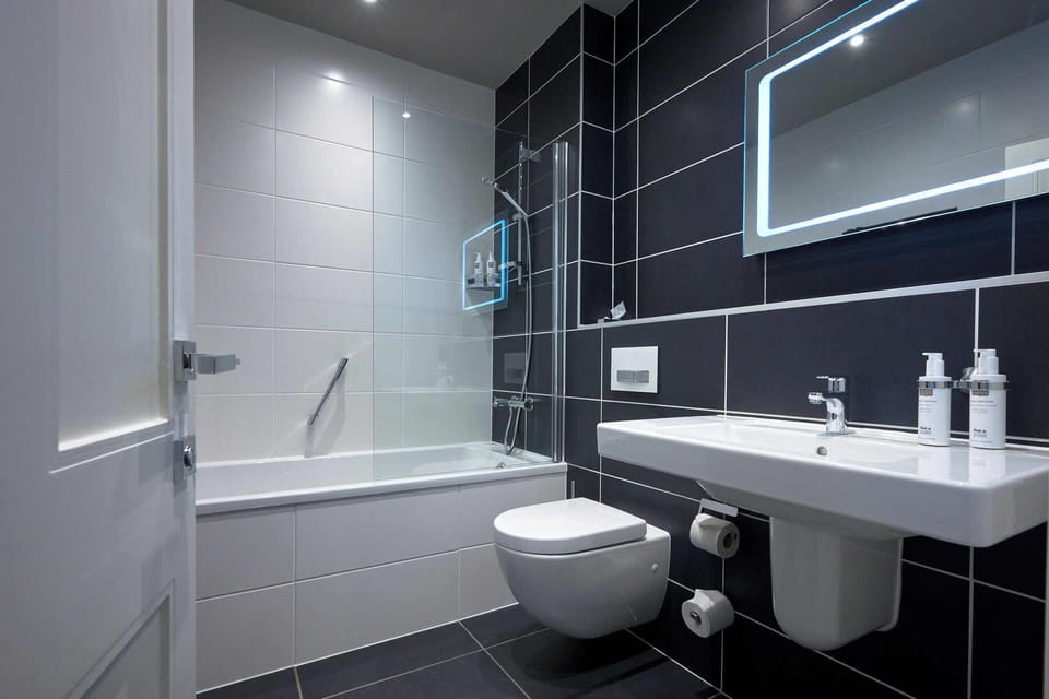 Superior Room | In-room safe, desk, laptop workspace, blackout drapes