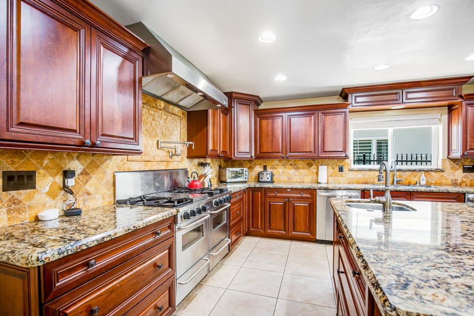Gourmet Kitchen
