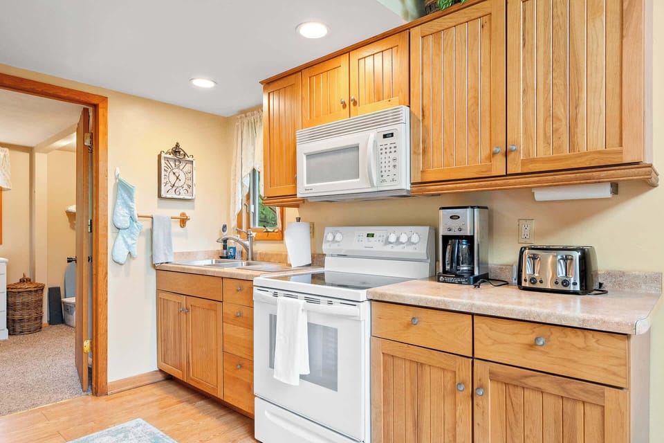 Fully equipped kitchen