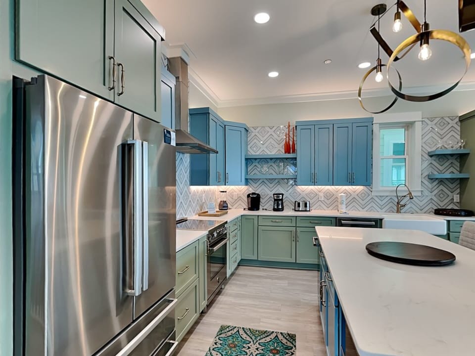 House, Multiple Beds, Pool Access, Ocean View (Breezy Beach) | Private kitchen | Coffee/tea maker