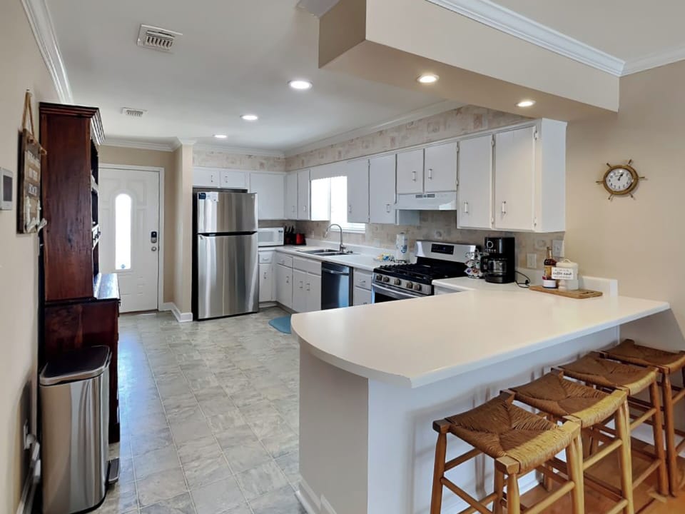 House, Multiple Beds, Pool Access, Pool View | Private kitchen | Coffee/tea maker