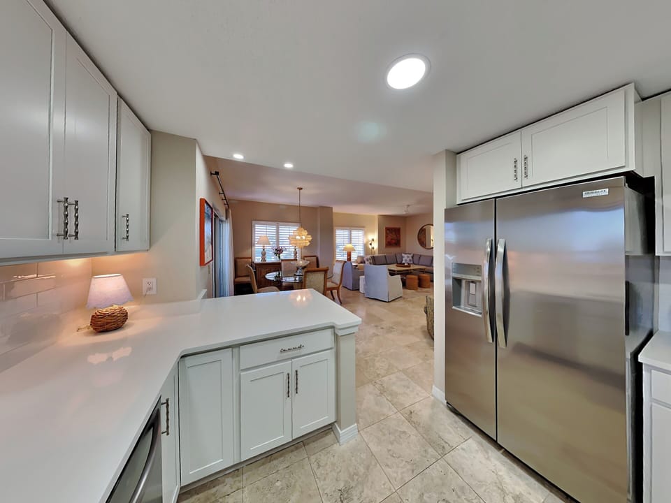 Condo, Multiple Beds, Balcony, Ocean View (South Harbour #2F - No Pets Allowed) | Interior