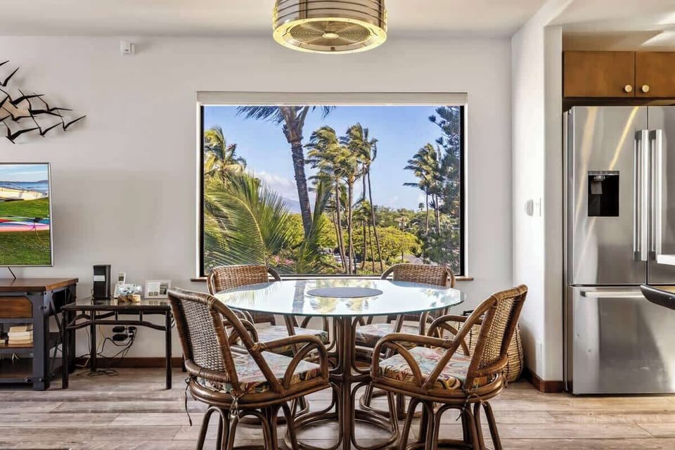 Dining table for four people with blade-less fan
