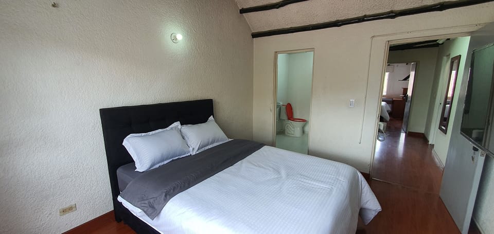 Comfort Double Room | Desk, laptop workspace, WiFi (free)