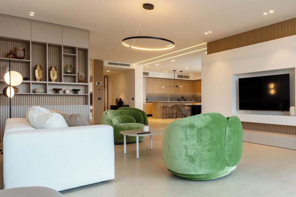 Deluxe Villa | Living area | 104-cm flat-screen TV with digital channels, Netflix, streaming services