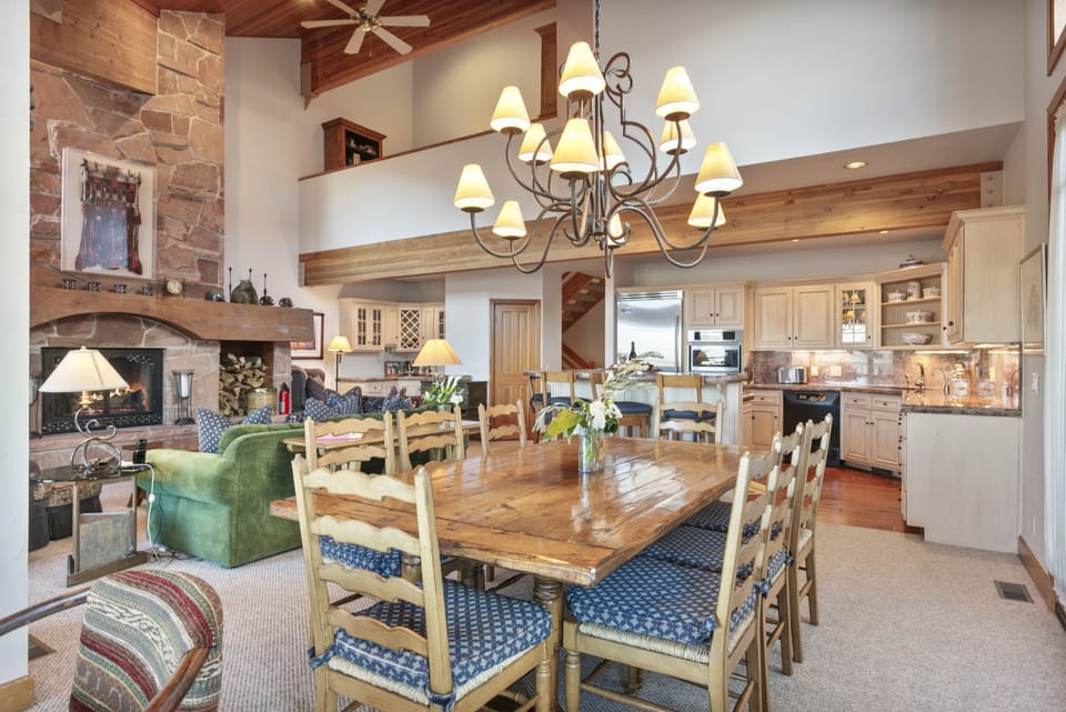 Dining Room, Dining Table, Furniture, Indoors, Table