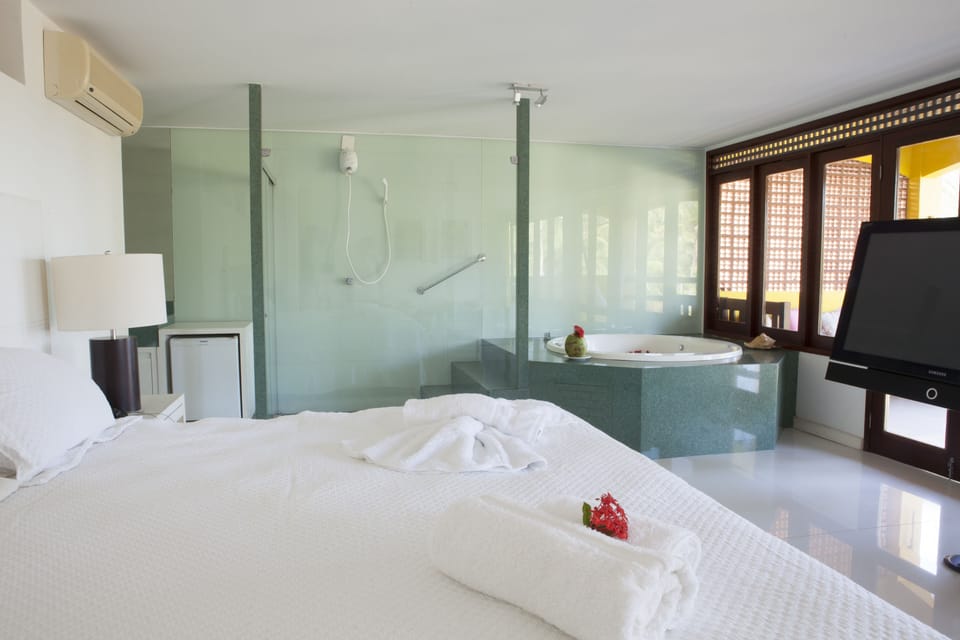 Casa Amarela | Premium bedding, in-room safe, individually decorated, desk