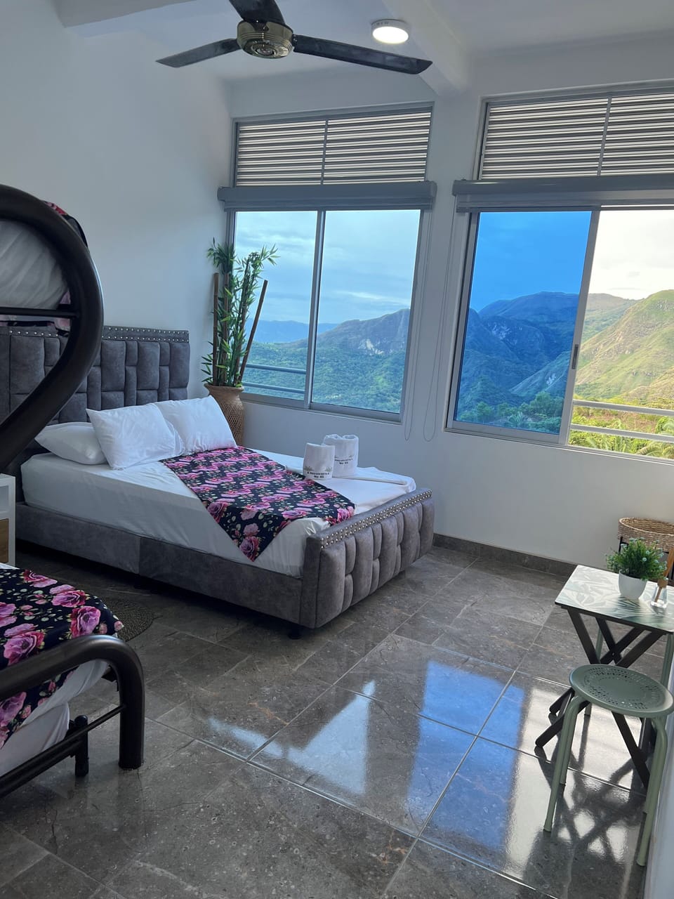 Family Single Room, Private Bathroom | Free WiFi, bed sheets
