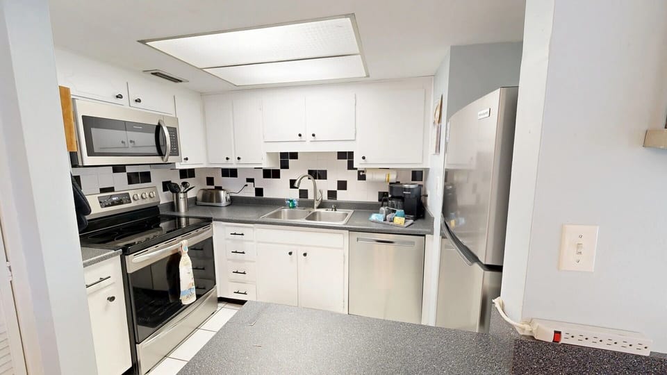 Kitchen is Fully stocked for all your cooking needs.