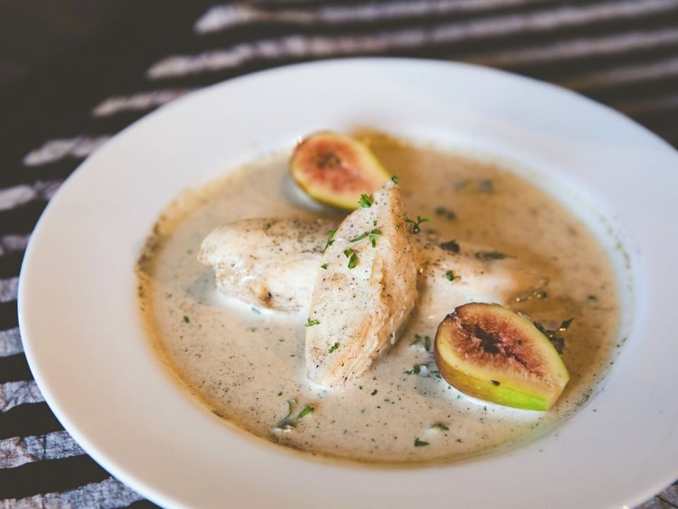 ・[Dinner] We offer different dishes depending on the season. Please enjoy the ingredients unique to that season.