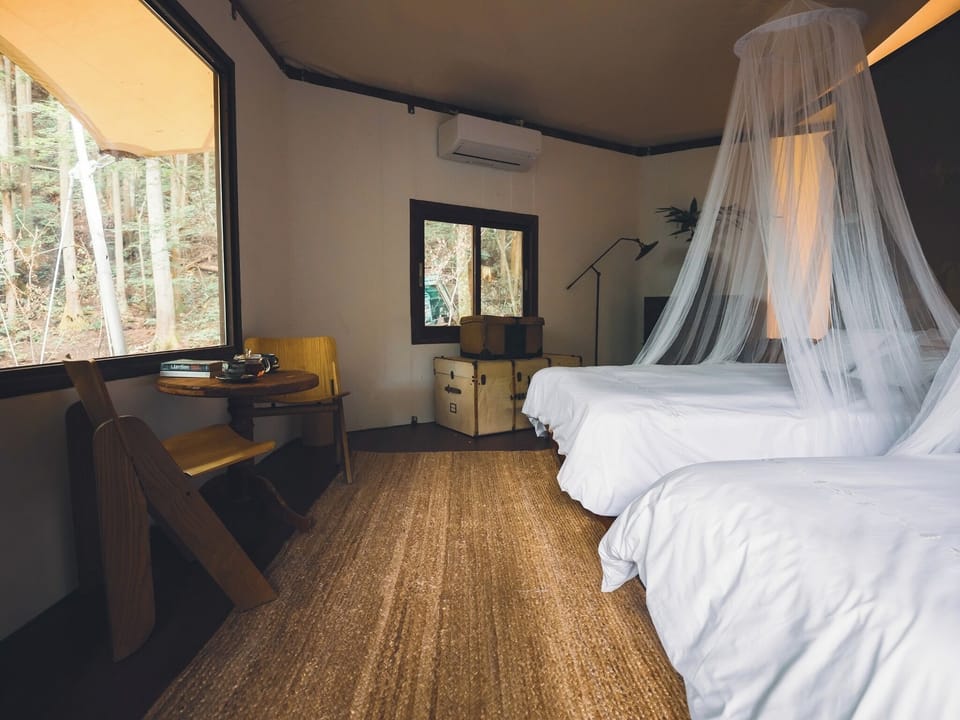 ・[Hume] The interior gives you the warmth of wood. Enjoy a comfortable time in a space designed by the owner