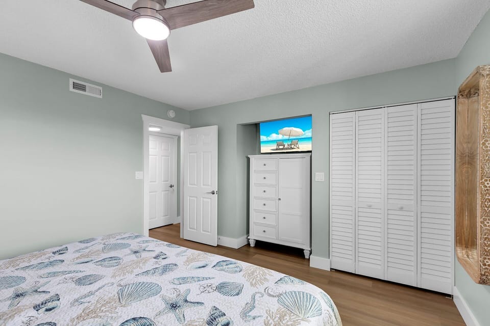 Guest bedroom 