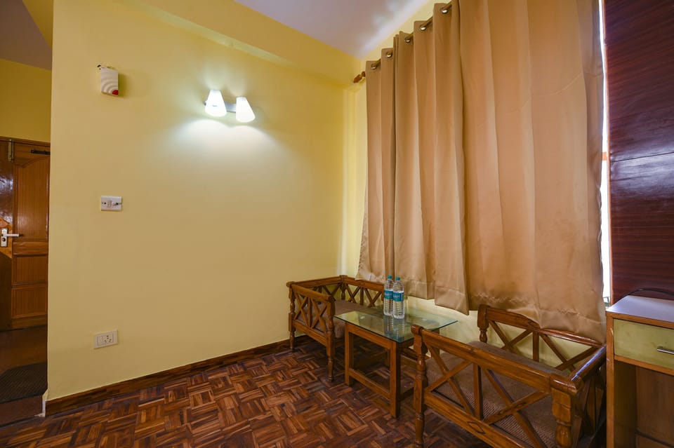 Egyptian cotton sheets, premium bedding, in-room safe, free WiFi