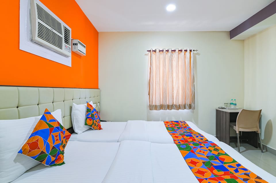 Egyptian cotton sheets, premium bedding, in-room safe, free WiFi