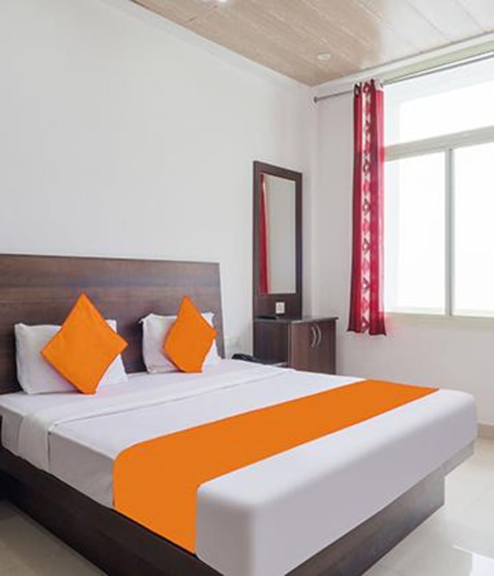 Egyptian cotton sheets, premium bedding, in-room safe, free WiFi