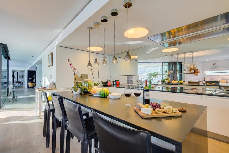 Kitchen and dining area