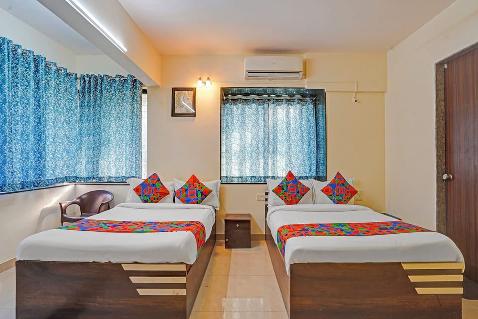 Egyptian cotton sheets, premium bedding, in-room safe, free WiFi
