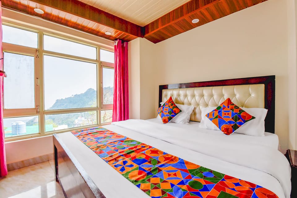 Family Room | Egyptian cotton sheets, premium bedding, in-room safe, free WiFi