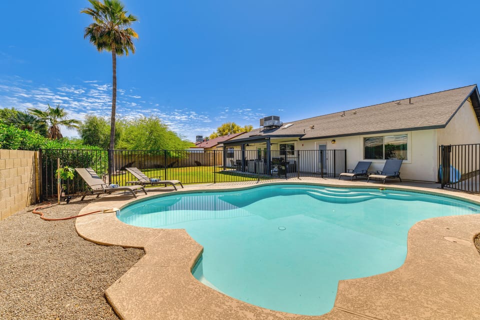 Mesa Vacation Rental | 4BR | 2.5BA | 2,000 Sq Ft | 1 Step to Access