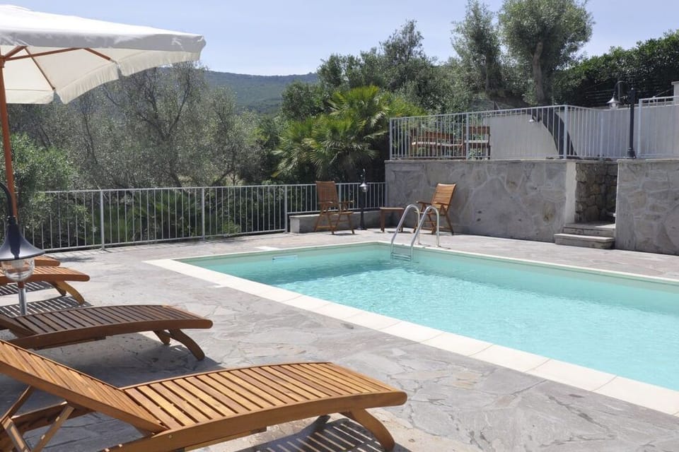 Holiday Home Swimming Pool