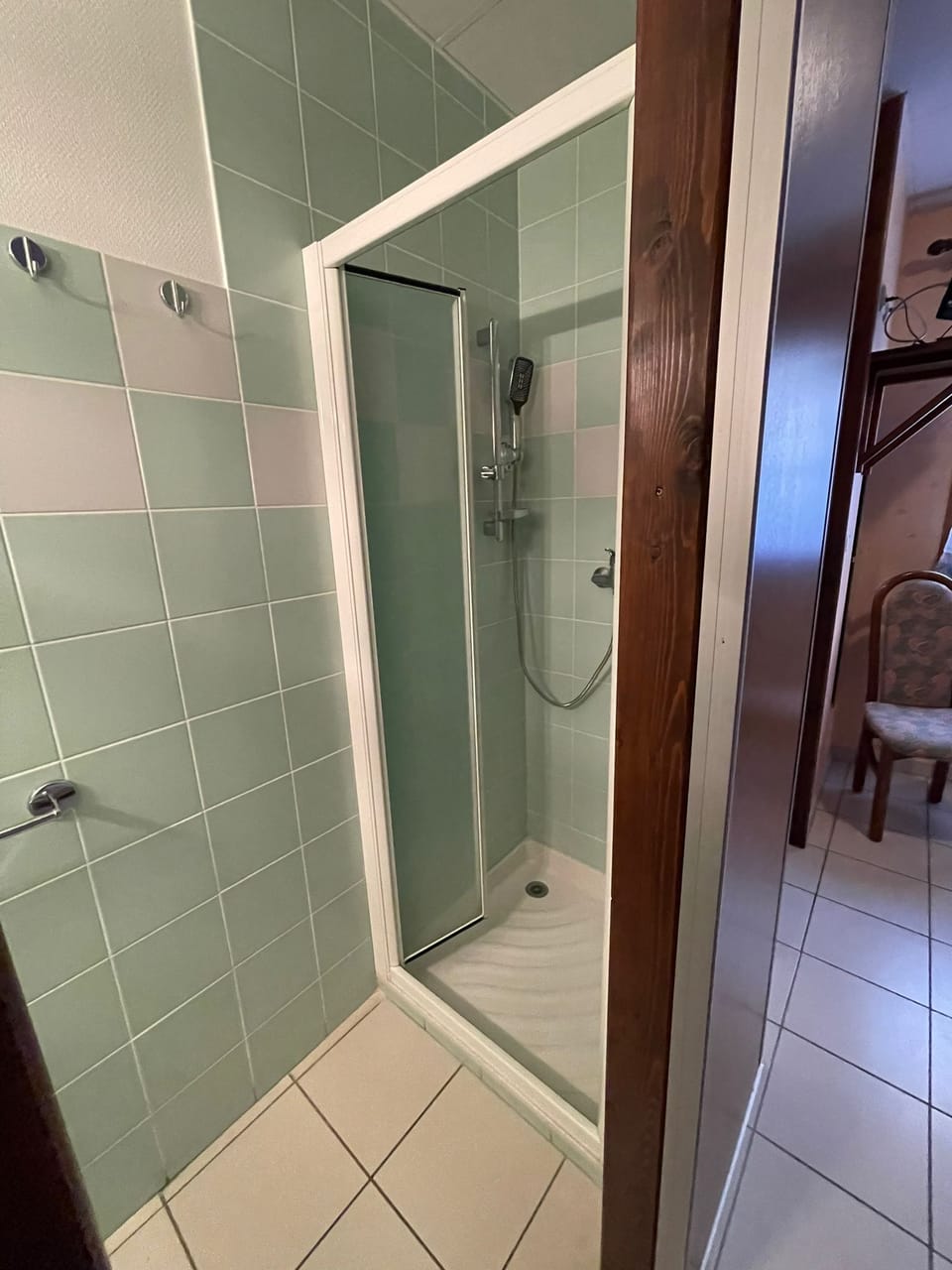 Classic Double Room | Bathroom | Hair dryer
