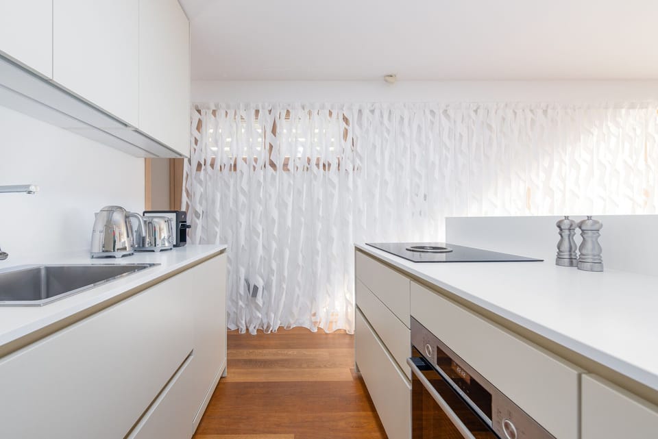 Dishwasher, coffee/tea maker