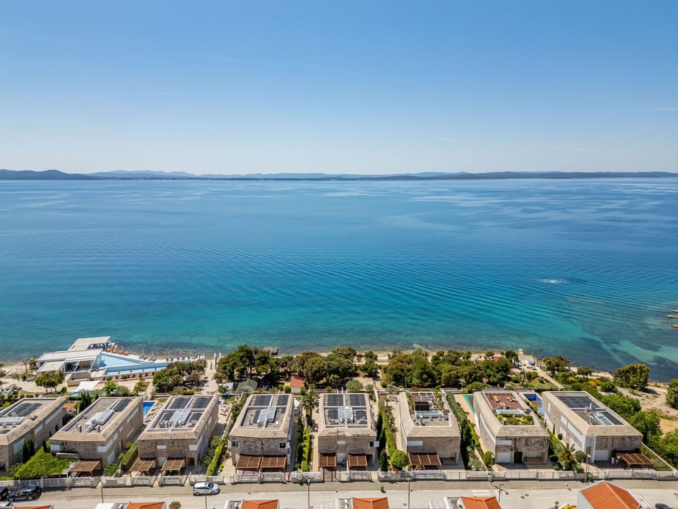 Beach/ocean view