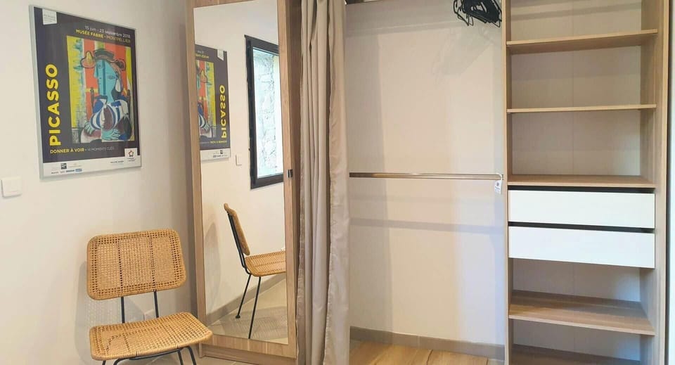 The bedroom – Storage space