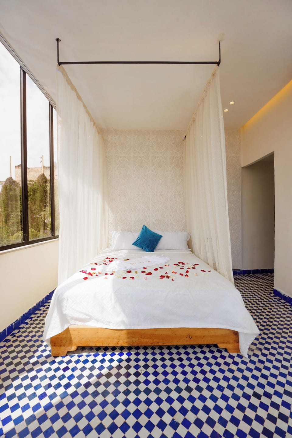 Royal Double Room, Pool View | In-room safe, blackout drapes, soundproofing, WiFi (free)