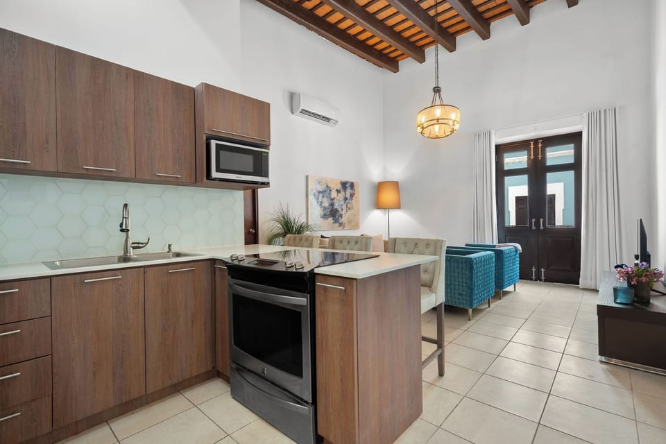The open concept layout creates the perfect scenery to socialize with your group.