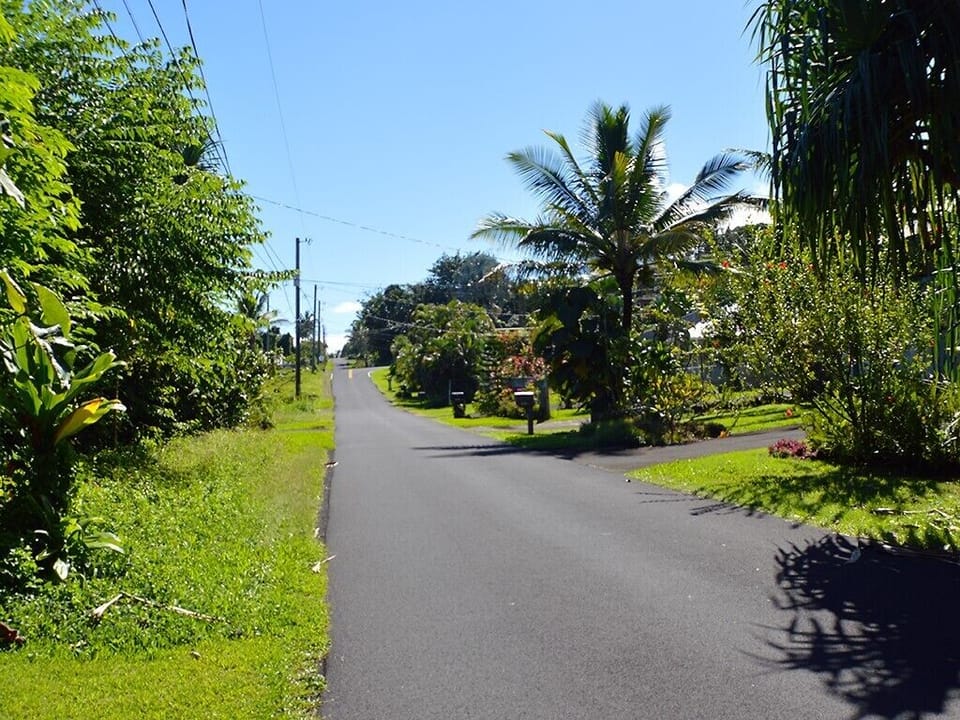 Popaa Palms street - Popaa Palms is on a quiet street just two blocks from the ocean