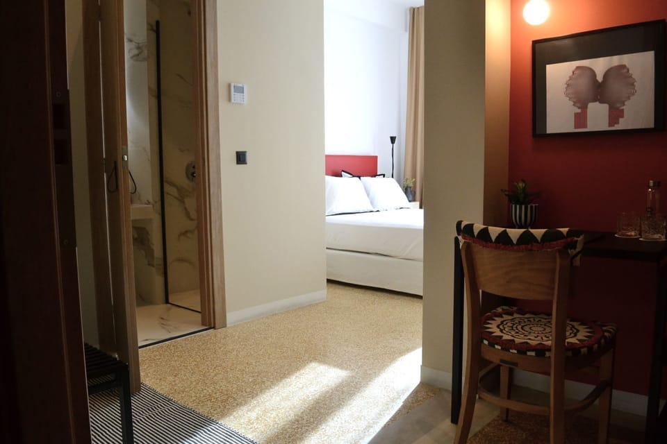 Desk, WiFi (free), bed sheets