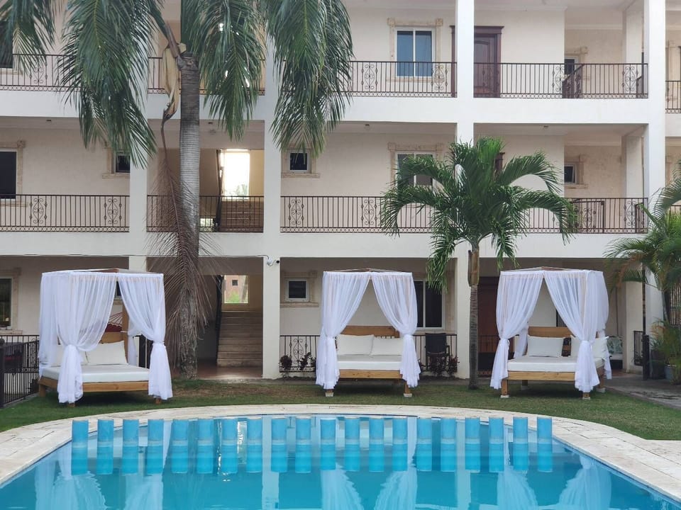 Apartment | Pool | Outdoor pool