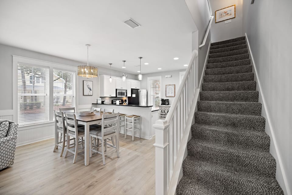House, 3 Bedrooms | Dining
