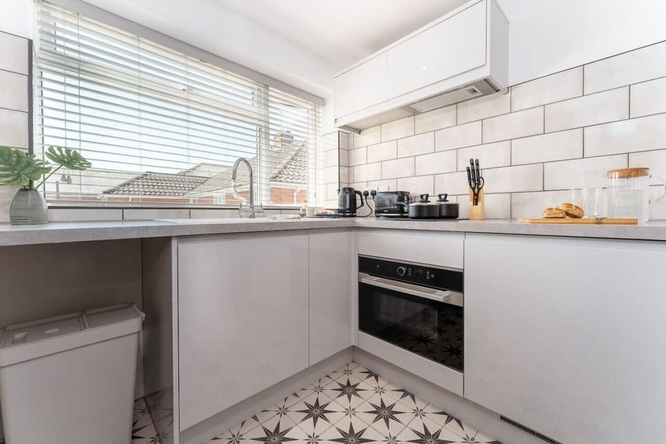 Well-equipped kitchen