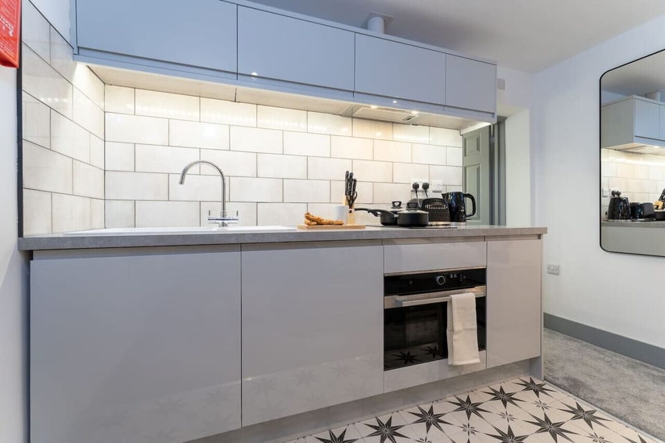 Modern, well-equipped kitchen