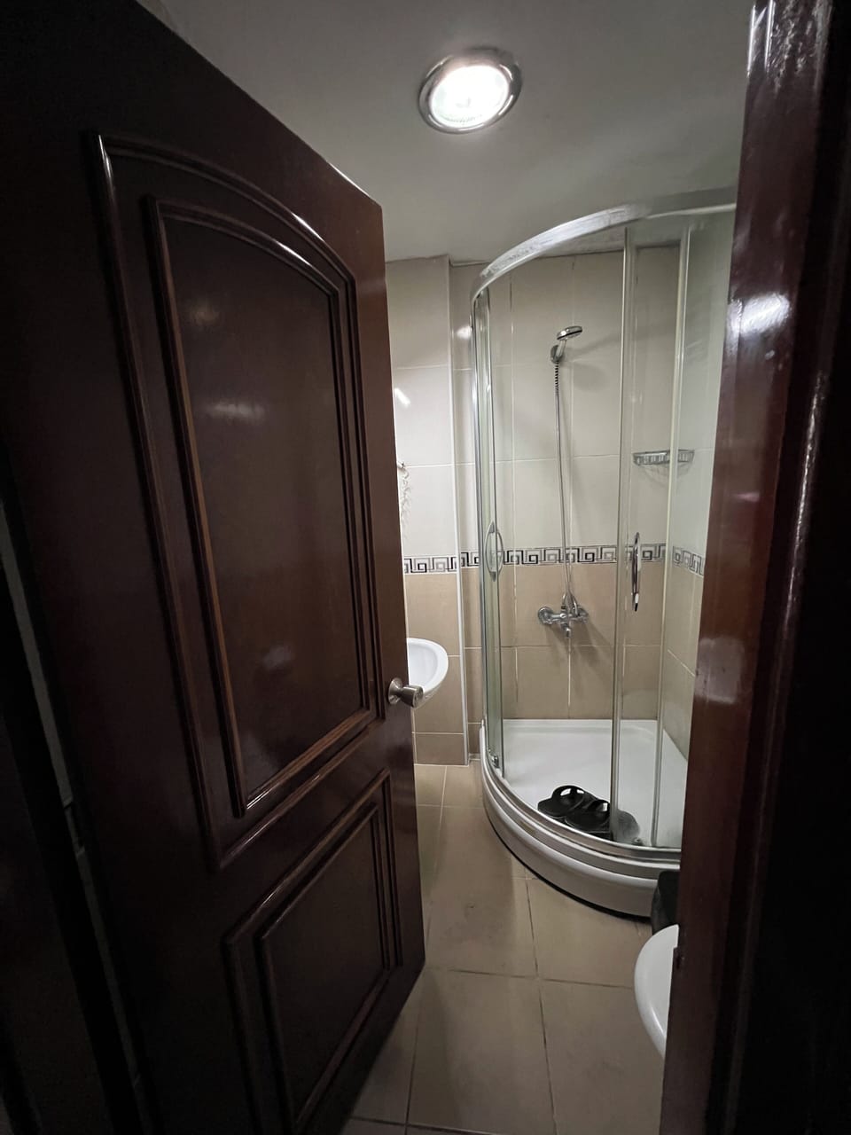 Standard Double Room, City View | Bathroom | Shower, free toiletries, hair dryer