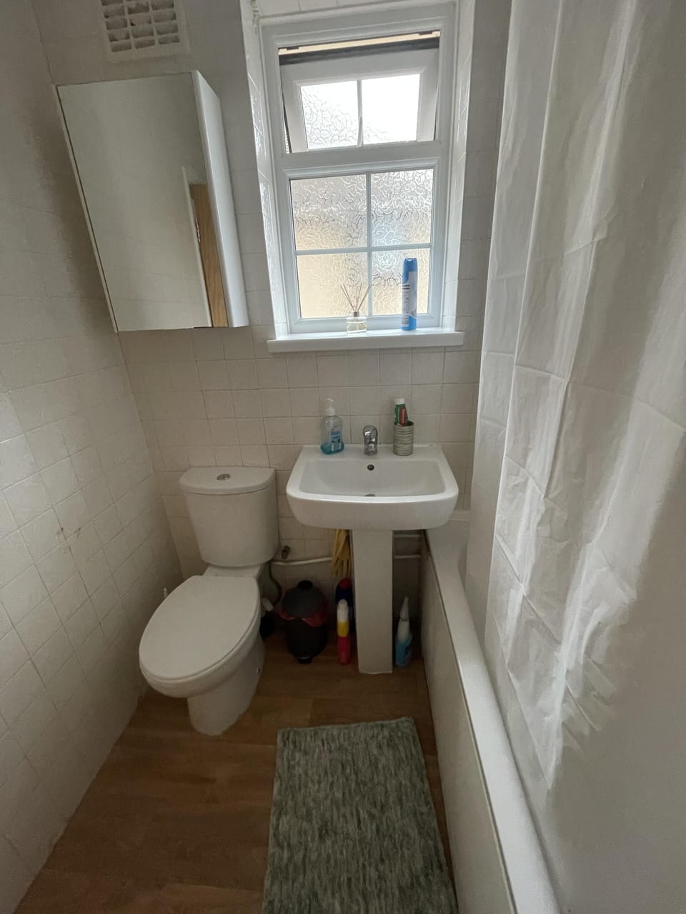House | Bathroom | Shower, towels