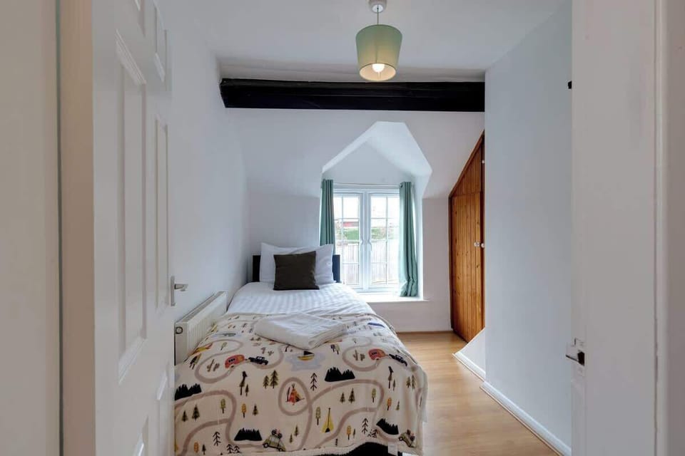 Single bedroom