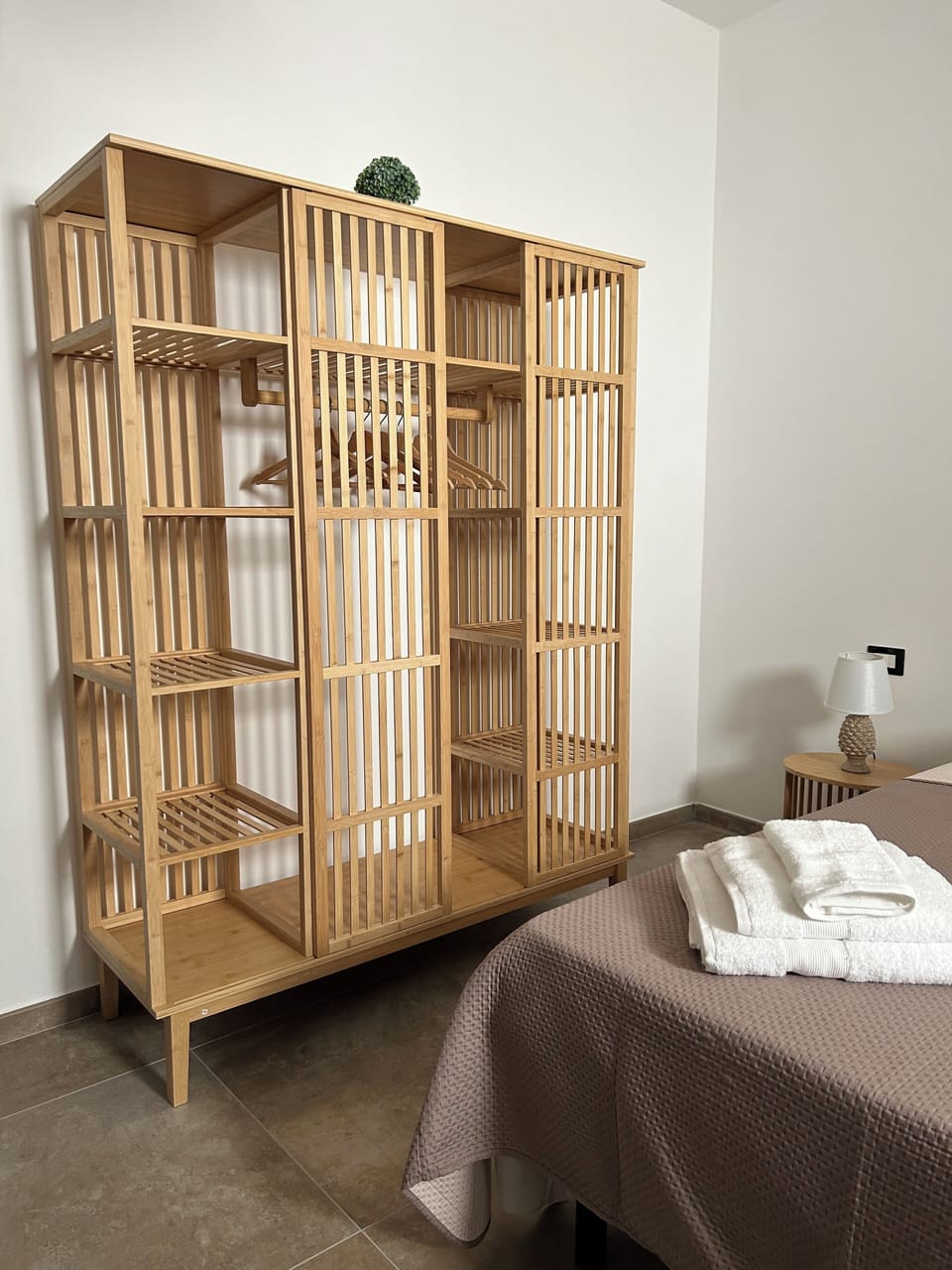 Double Room (Camera 2, senza vista) | Wardrobe