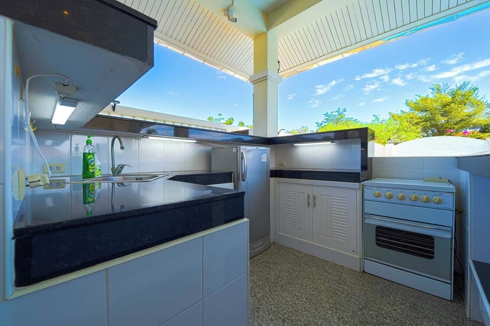 Exclusive Villa, Pool View | Private kitchen | Full-size fridge, microwave, oven, stovetop