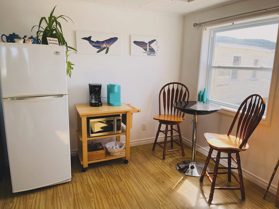 Breakfast and coffee nook