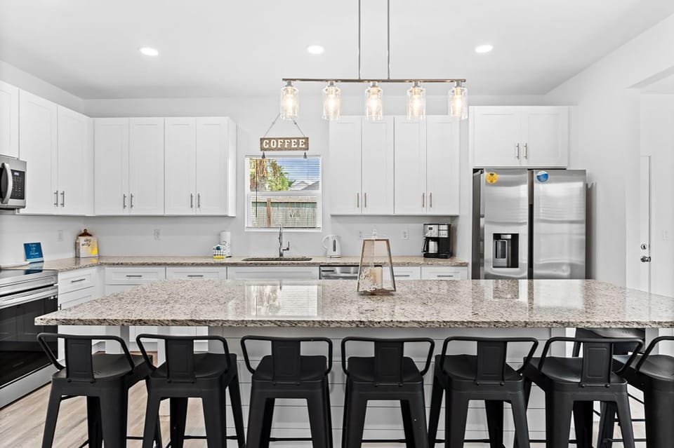 House, Multiple Beds (Illyrian Retreat) | Private kitchen | Oven, toaster