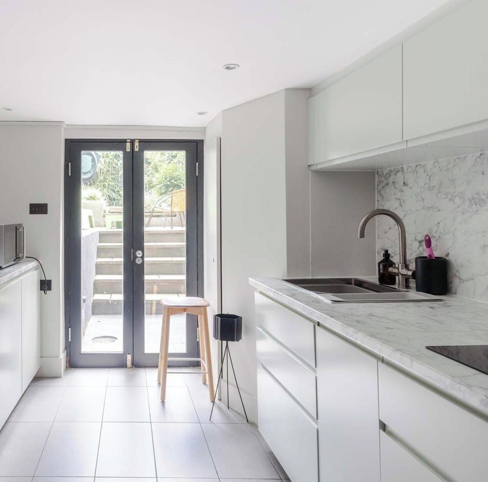 House | 3 bedrooms, iron/ironing board, Internet