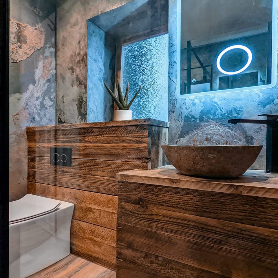 House | Bathroom
